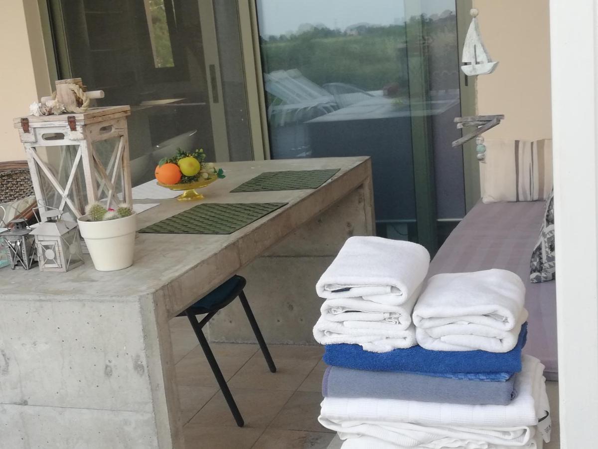 Iris Home Paralía 外观 照片
