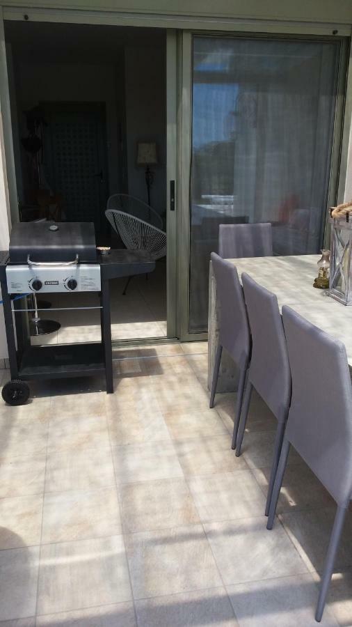 Iris Home Paralía 外观 照片